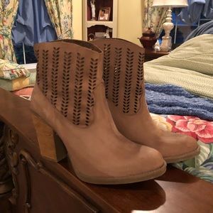 Coolway Laser Cut Ankle Boots Size 8
